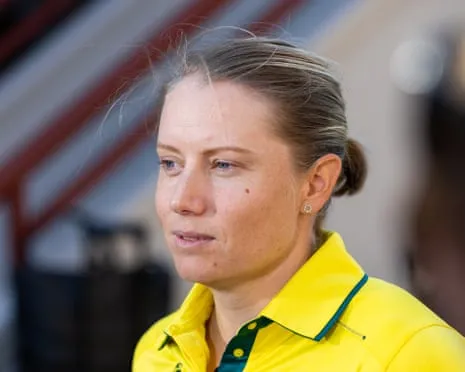 Australia's Female Cricket Team Endures Unprecedented 102-Run Loss to India